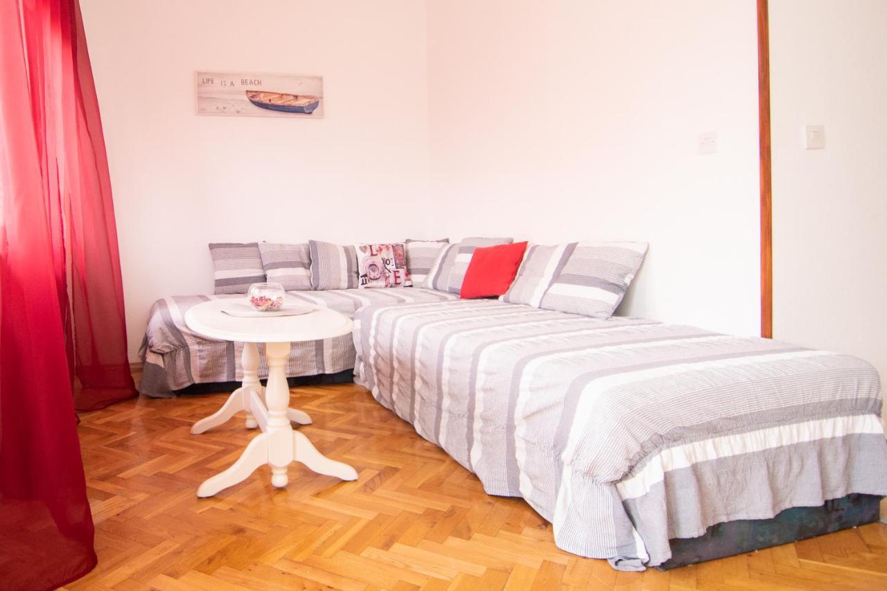 Kaštela Apartmani Ivana מראה חיצוני תמונה