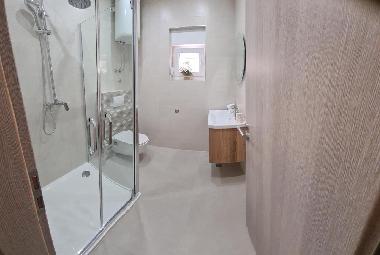 Kaštela Apartmani Ivana מראה חיצוני תמונה